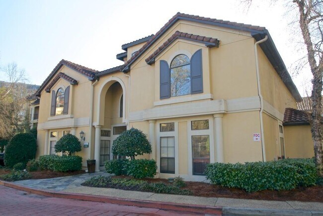 Foto del edificio - 3777 Peachtree Rd NE