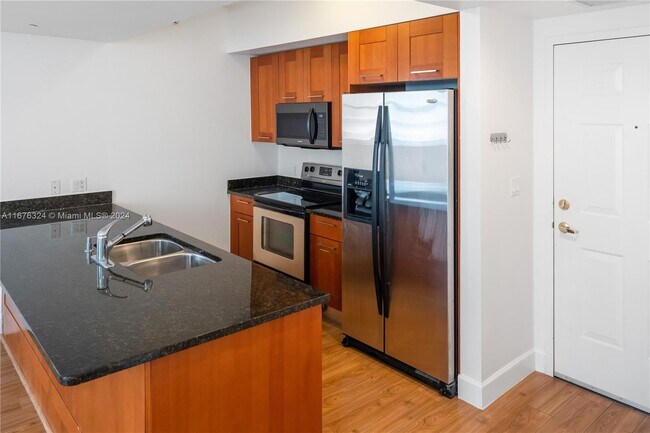 Building Photo - 4100 Salzedo St