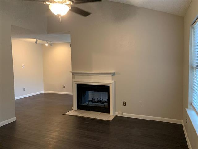 Foto del edificio - 5300 Keller Springs Rd