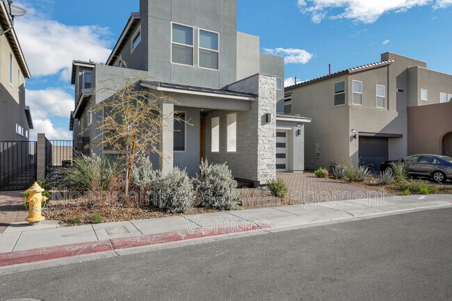 Building Photo - 3236 Timorasso Ave