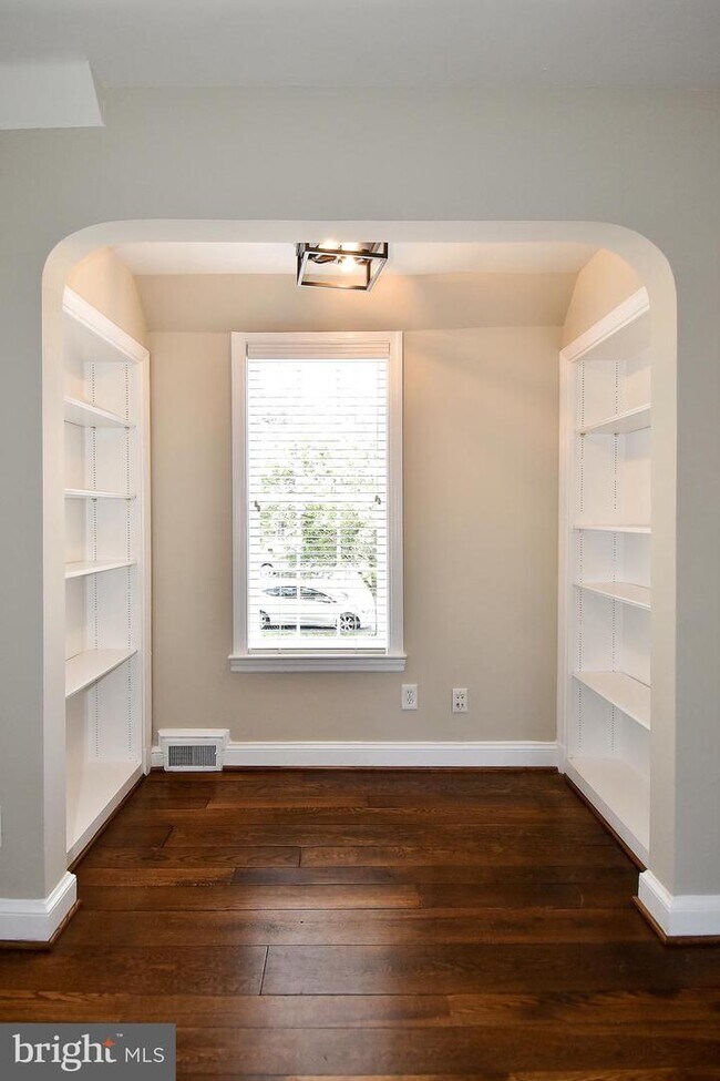 Foto del edificio - 402 Jefferson St