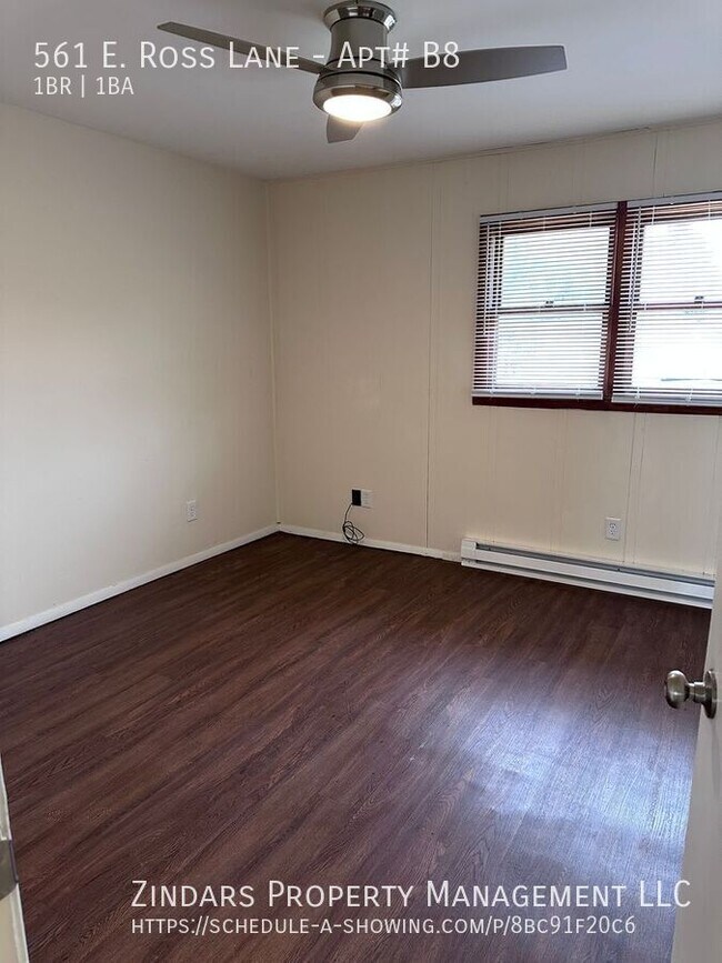 Foto del edificio - 561 E Ross Ln