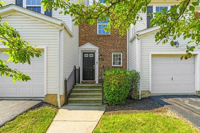 Foto del edificio - 1113 Green Knoll Dr