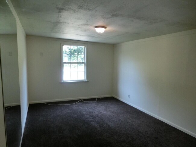 Foto del edificio - Updated West Ashley Home, 10 minutes to Do...