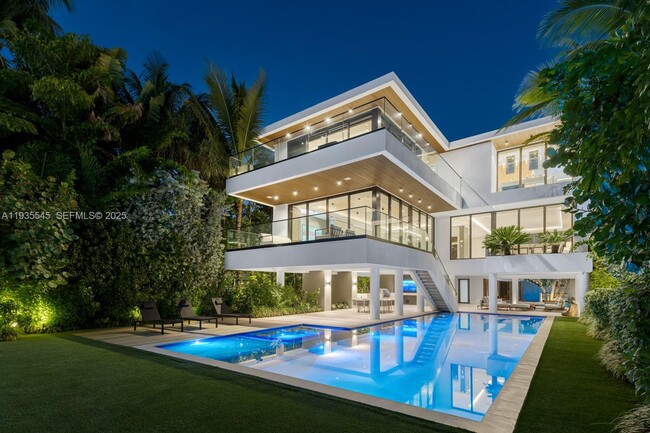 Building Photo - 40 W Rivo Alto Dr