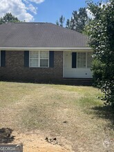 Building Photo - 615 Yorktown Pl