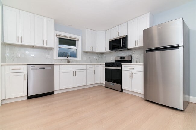 Foto del edificio - 7 Langley Cir