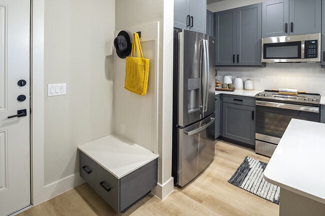 Building Photo - Now 6 Weeks Free Rent in Katy!
