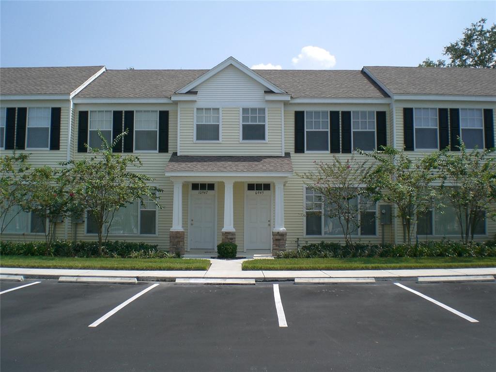10945 Black Swan Ct, Seffner, FL 33584 Townhome Rentals in Seffner FL