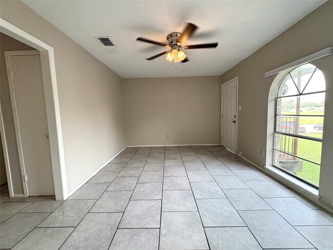 Foto del edificio - 3021 Sycamore Ave