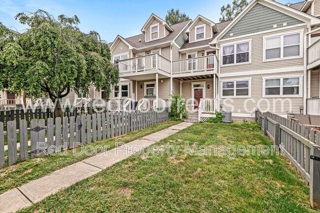 Foto del edificio - 2406 N Delaware St