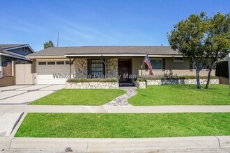 Building Photo - 1419 Zion Ave