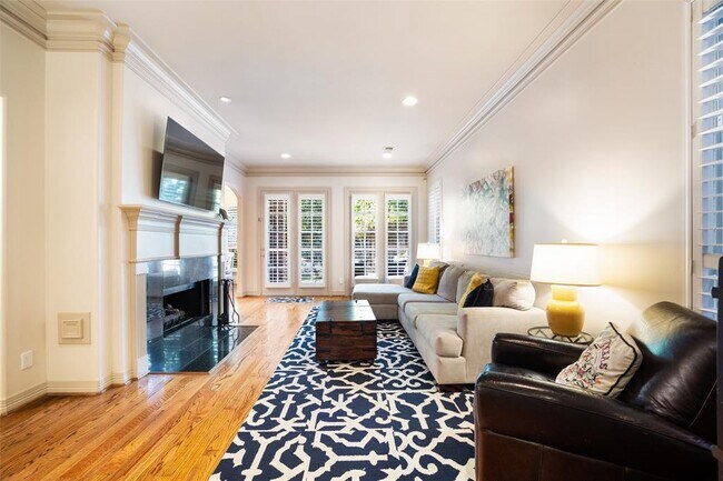 Building Photo - 4012 Gramercy St