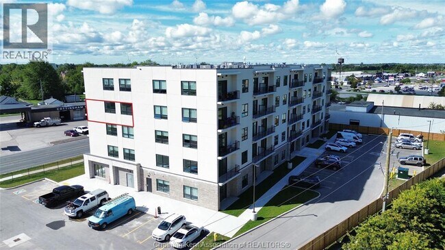 Photo du bâtiment - 12 Mill St W