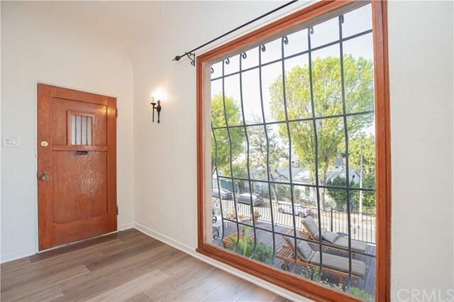 Building Photo - 812 Parkman Ave