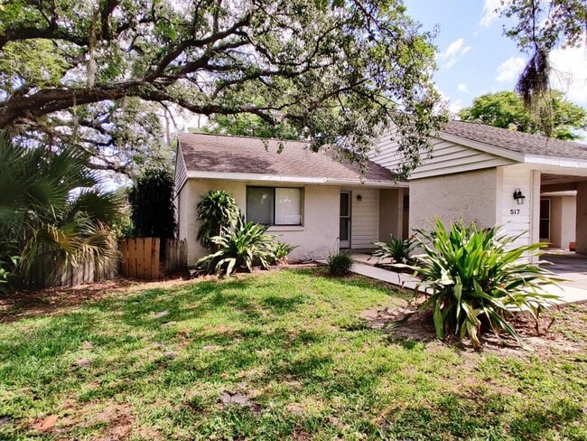 Building Photo - 517 E Warren Ave.