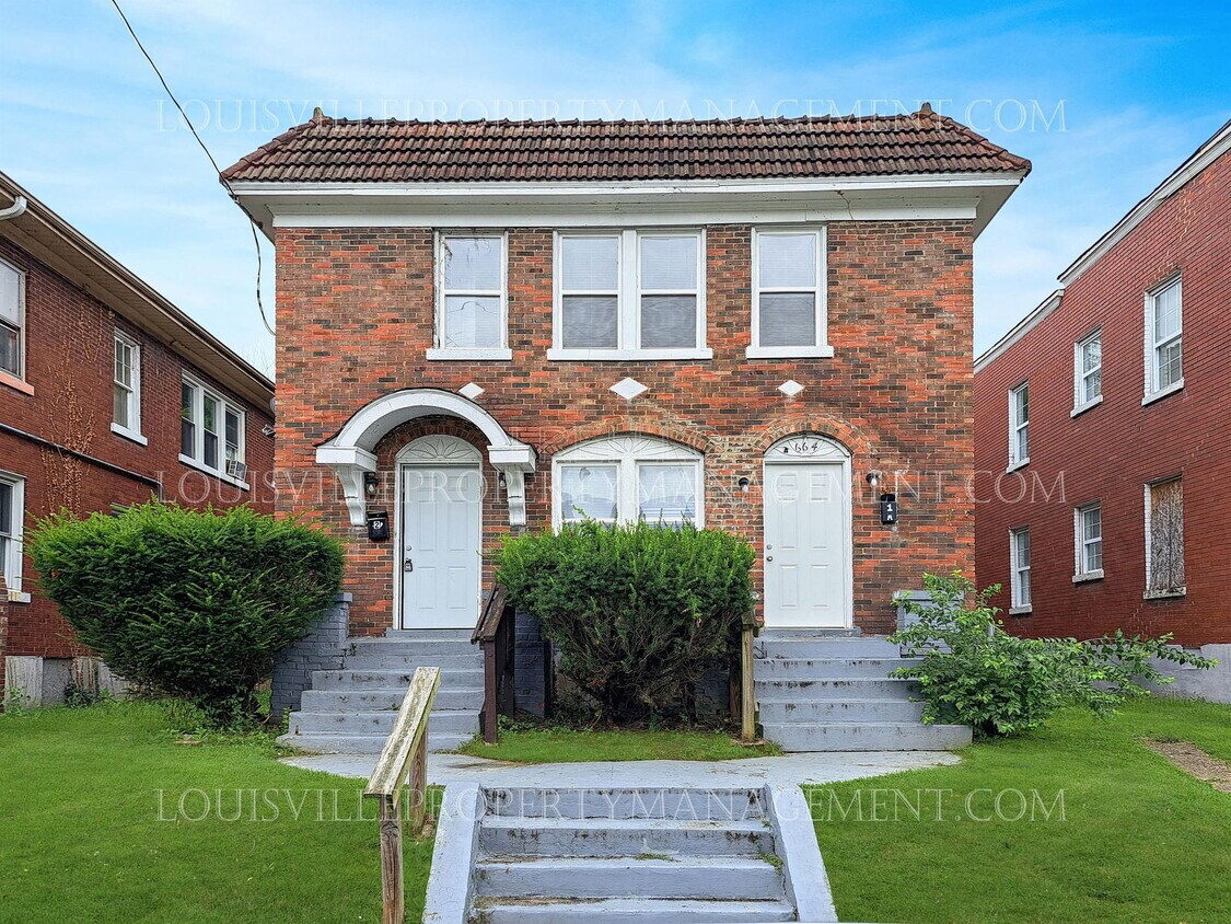 Foto principal - 664 Lindell Ave