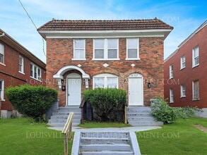 Building Photo - 664 Lindell Ave