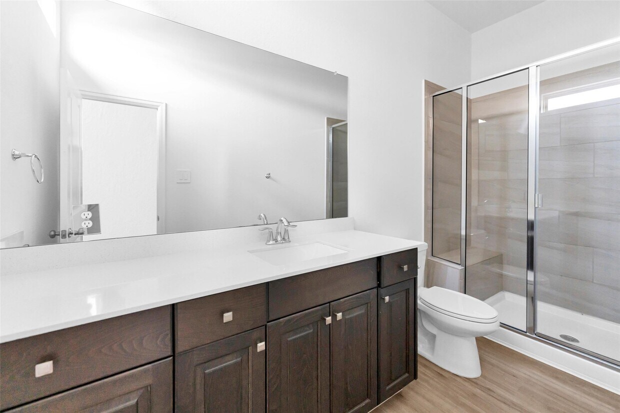 Foto principal - 1426 Northwood Blf Ln
