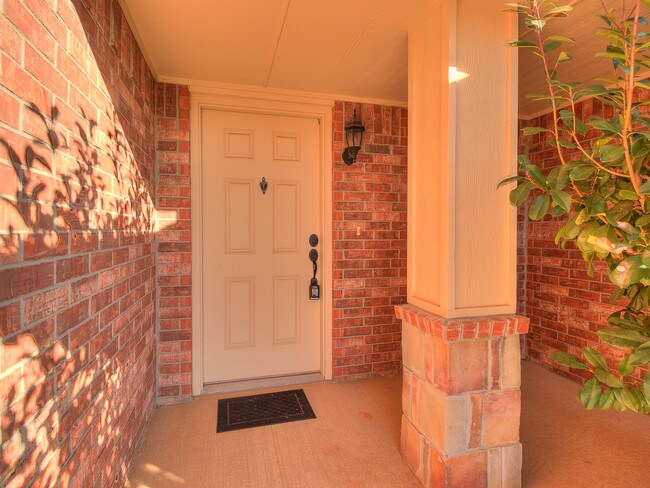 Building Photo - 10637 Turtlewood Dr