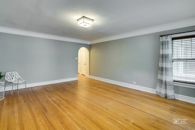 Foto del edificio - 7546 N Oakley Ave