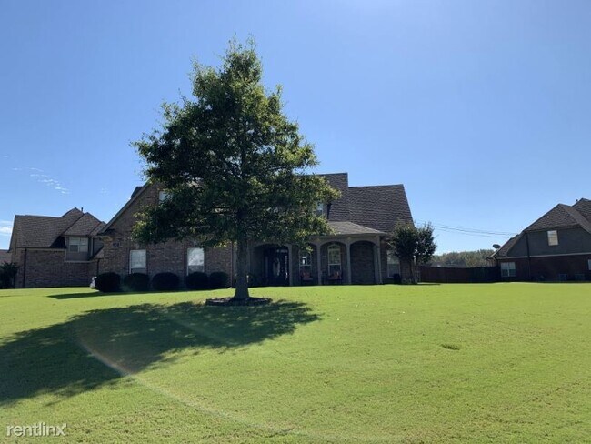 Building Photo - 3 br, 2 bath House - 127 Julia Ann Drive