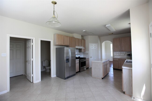 Foto del edificio - 607 Ashley Cove Ct