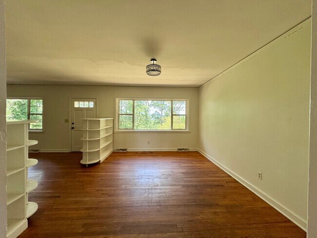 Foto del edificio - 114 Lookout Cir SW