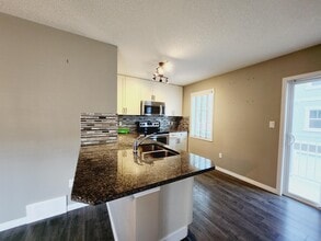 Building Photo - 1140 Chappelle Blvd SW