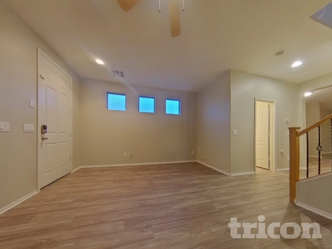 Building Photo - 4036 W Pedro Ln