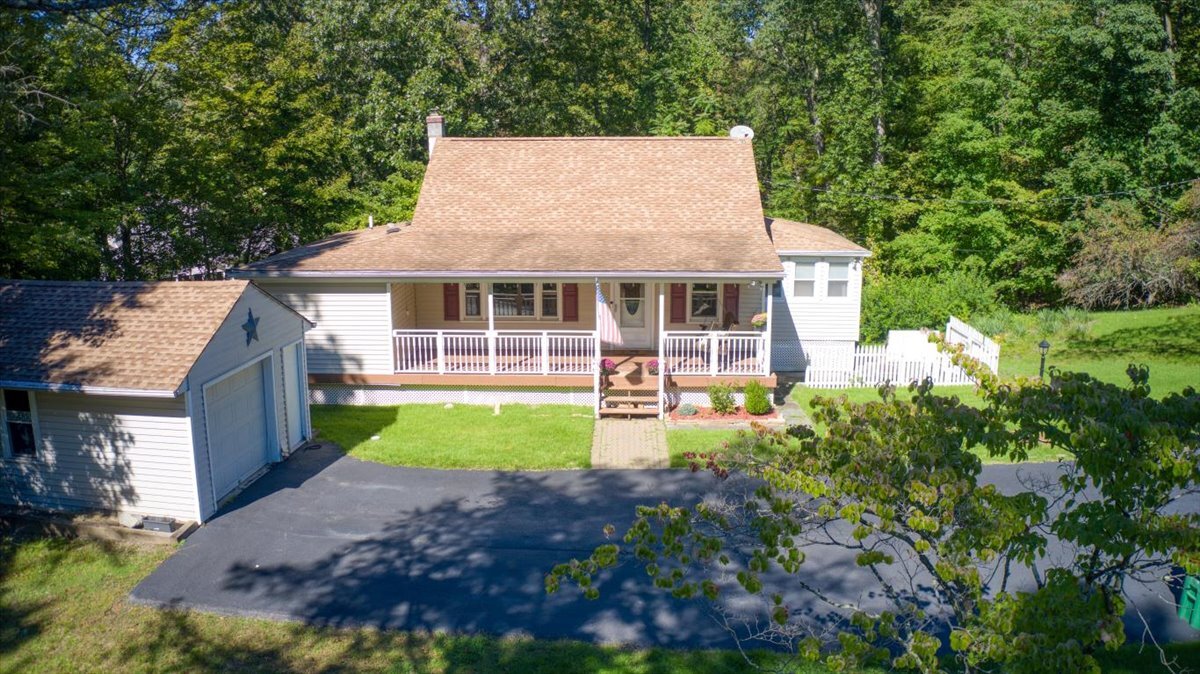 25 Cobey Ter, Poughkeepsie, NY 12601 House Rental in Poughkeepsie, NY