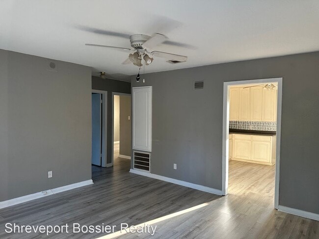Building Photo - 3 br, 1 bath House - 2420 River St