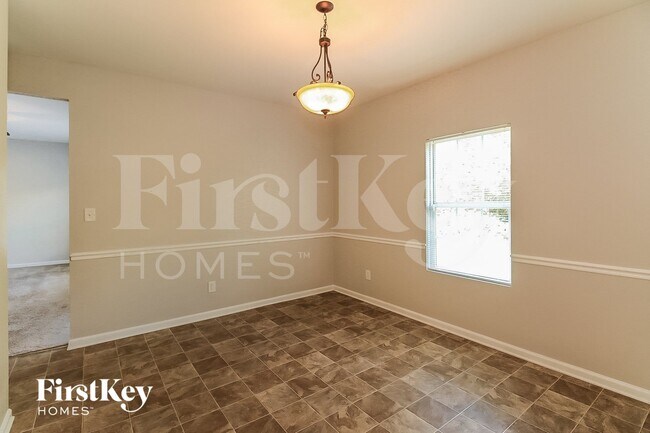 Building Photo - 620 Beaujolais Ct