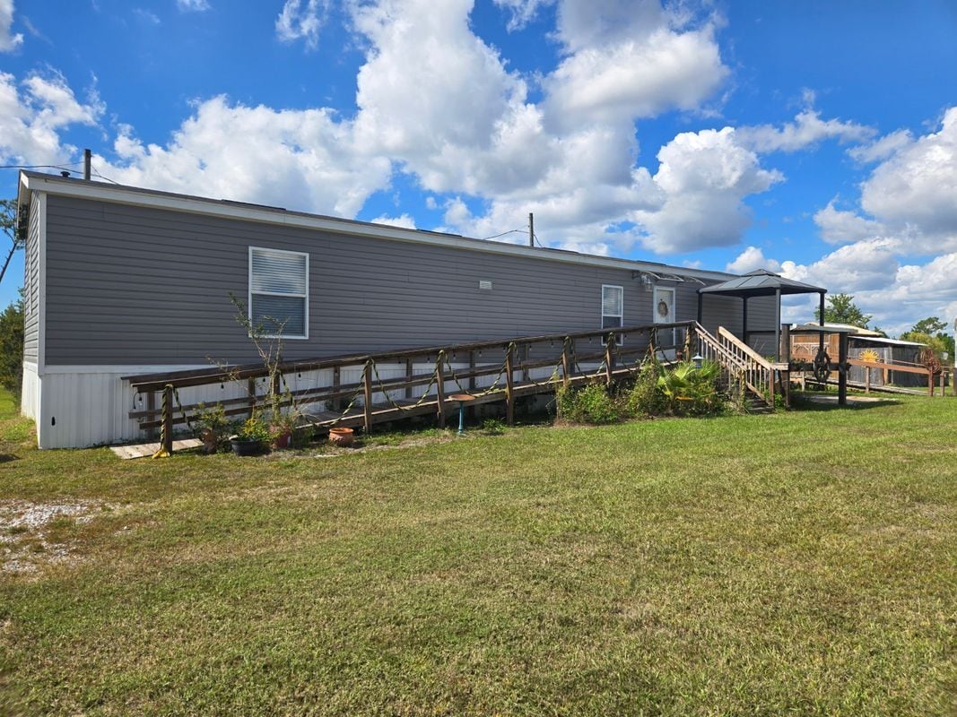 Foto principal - 385 Sunshine Rd