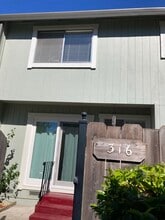 Building Photo - 316 Harvest Ln Building Photo - 316 Harvest Ln