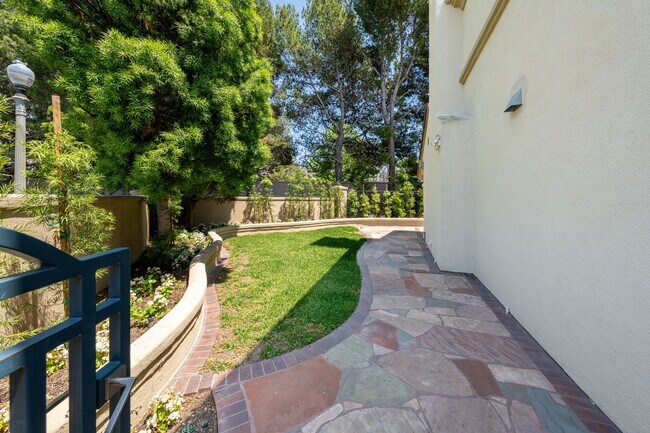 Foto del edificio - 1620 Arch Bay Dr