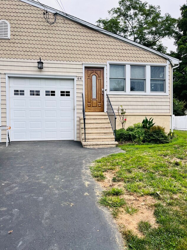 64 Apponyi St, Fairfield, CT 06824 Townhome Rentals in Fairfield CT