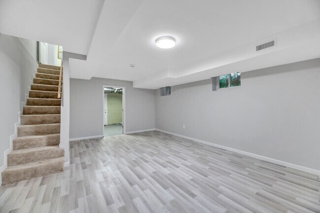 Foto del edificio - 41 Tuckerman St NW