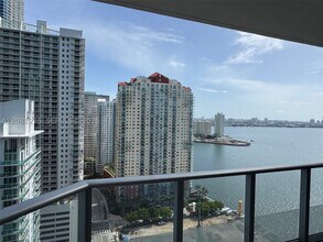 Building Photo - 1300 Brickell Bay Dr
