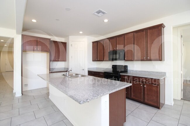 Building Photo - 16090 W Shaw Butte Dr