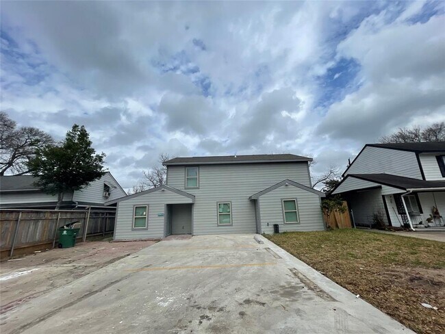 Building Photo - 3831 Cosby St