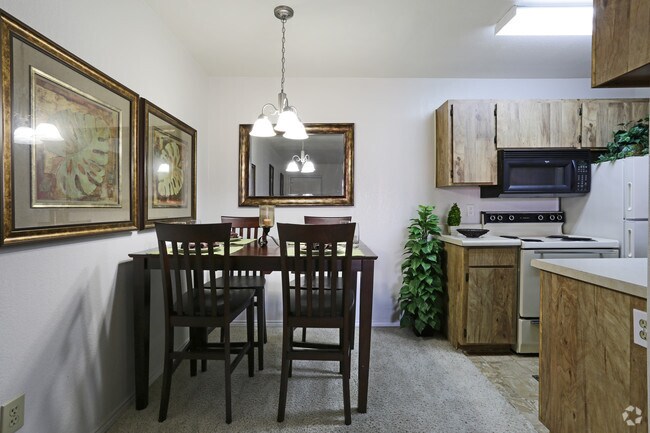 Building Photo - Crest Oasis