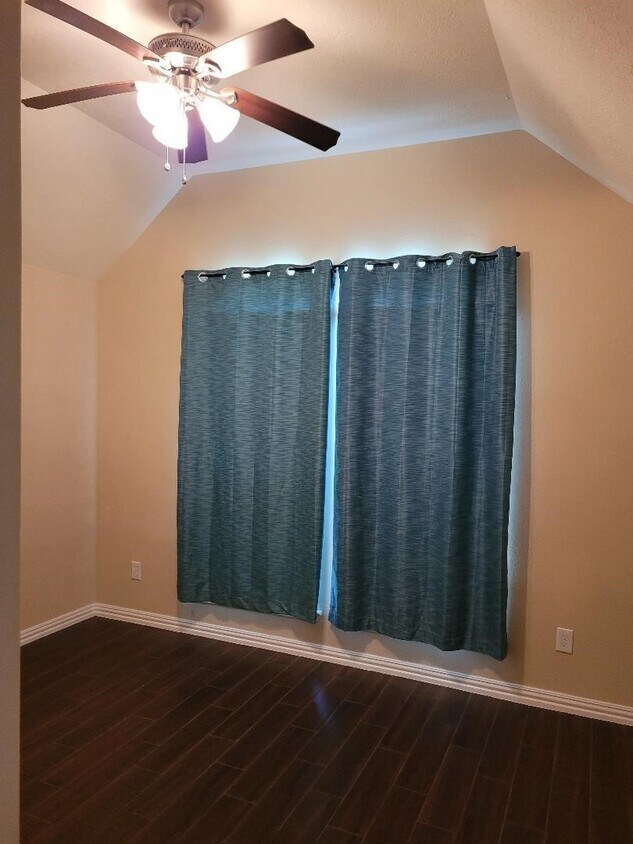 Foto del edificio - 4822 Emerald Bay Cir