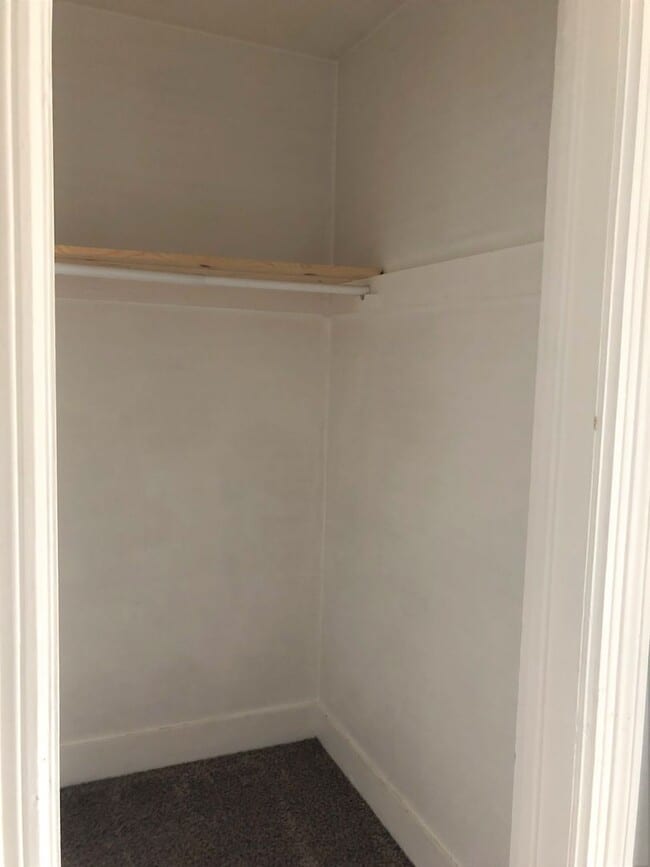 Building Photo - 525 Minor