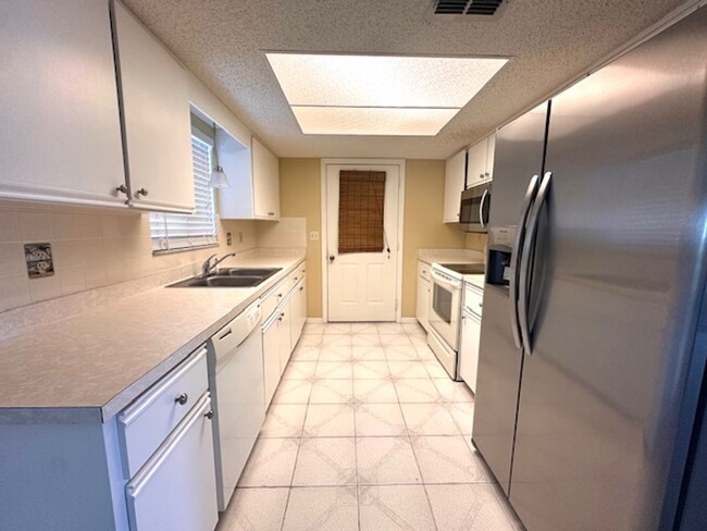 Foto del edificio - Spruce Creek South