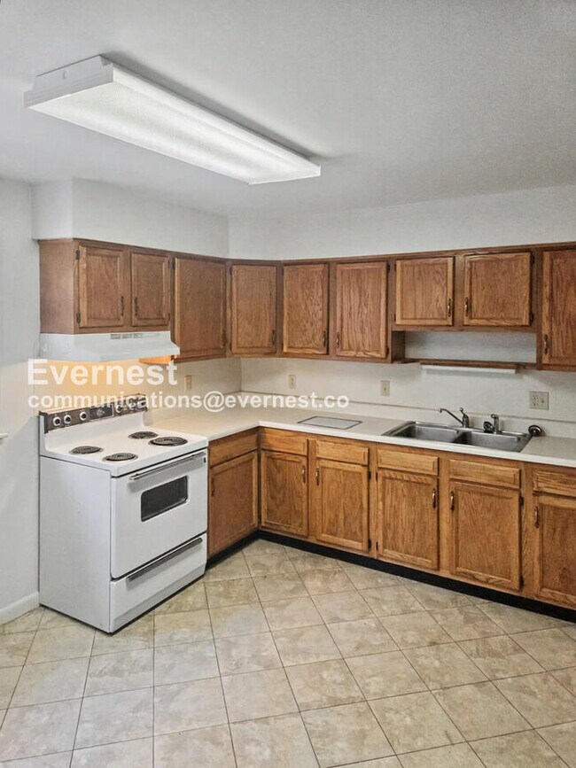 Foto del edificio - 12804 N Cresap St