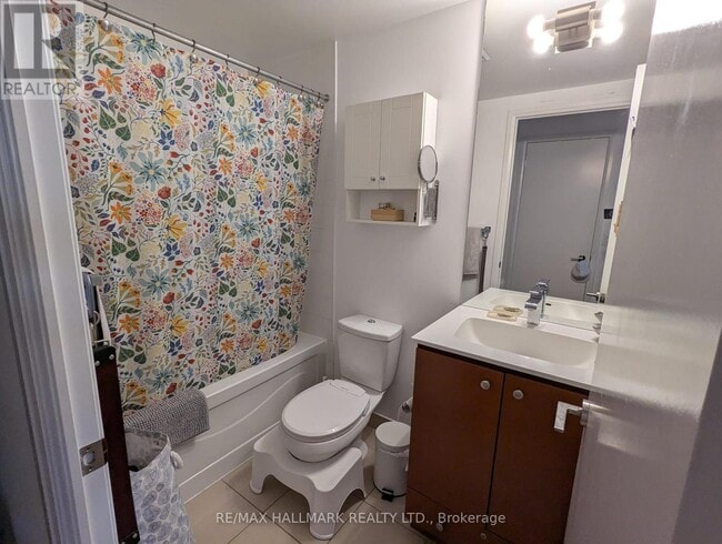 Building Photo - 25 Cole St