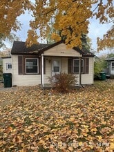 Building Photo - 3231 Westmont Ave