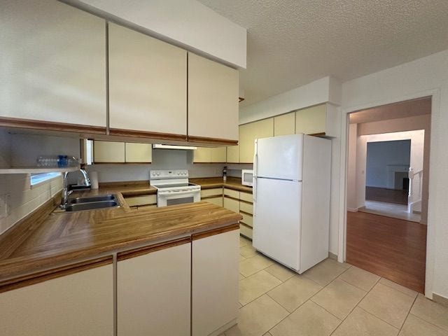 Building Photo - 2229 Kings Av