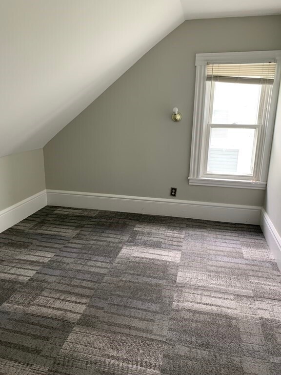 Foto del edificio - 847 E 5th St